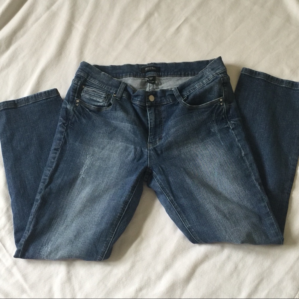 White House Black Market Noir Capris